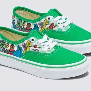 Van's Sesame Street Toddler Size 8

Y'all I can't these are so freaking cute
